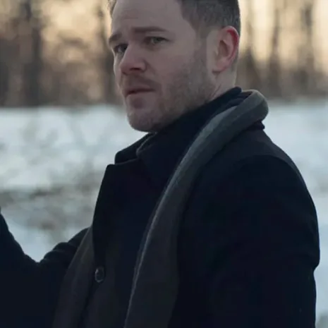 Aaron-Ashmore-Black-Coat-1.jpg Aaron-Ashmore-Black-Coat-1.jpg