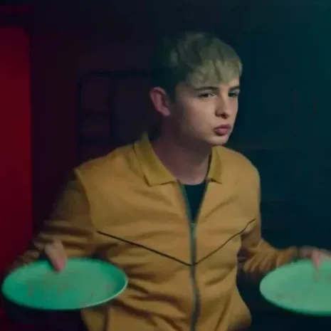 Alex-Rider-Otto-Farrant-Yellow-Jacket-2021-510x600-1.webp Alex-Rider-Otto-Farrant-Yellow-Jacket-2021-510x600-1.webp