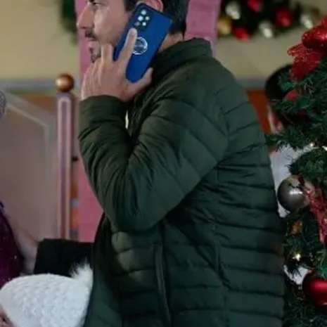 Antonio-Cupo-Christmas-At-The-Golden-Dragon-Green-Jacket.jpg Antonio-Cupo-Christmas-At-The-Golden-Dragon-Green-Jacket.jpg