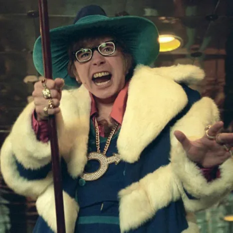 Austin-Powers-Mike-Myers-White-and-Blue-Faux-Shearling-Fur-Coat.jpg