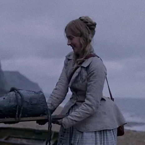 Charlotte-Murchison-Ammonite-Jacket.jpg Charlotte-Murchison-Ammonite-Jacket.jpg