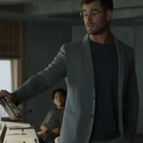 Chris-Hemsworth-Escape-From-Spiderhead-Grey-Blazer.jpg Chris-Hemsworth-Escape-From-Spiderhead-Grey-Blazer.jpg