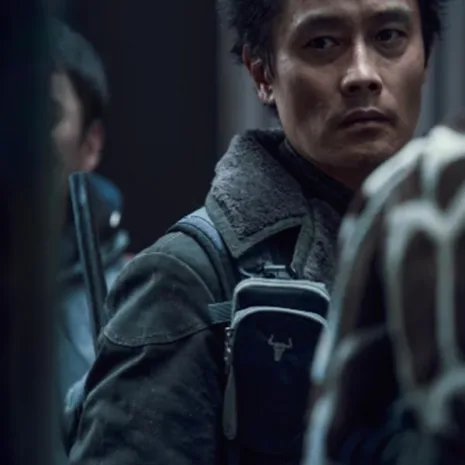 Concrete-Utopia-Lee-Byung-Hun-Black-Jacket.1.jpg Concrete-Utopia-Lee-Byung-Hun-Black-Jacket.1.jpg