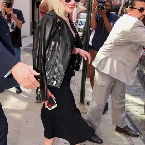 EMILIA-CLARKE-LEATHER-JACKET-1.jpg EMILIA-CLARKE-LEATHER-JACKET-1.jpg