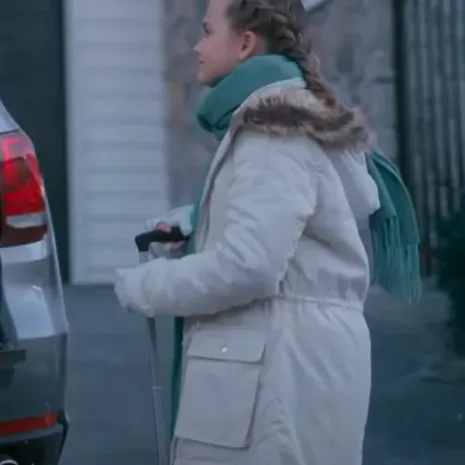 Ellie-Stewart-Christmas-Keepsake-White-Jacket.jpg Ellie-Stewart-Christmas-Keepsake-White-Jacket.jpg