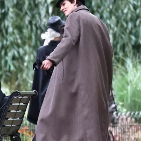 Enola-Holmes-2-Louis-Partridge-Coat-539x700-1.jpg Enola-Holmes-2-Louis-Partridge-Coat-539x700-1.jpg