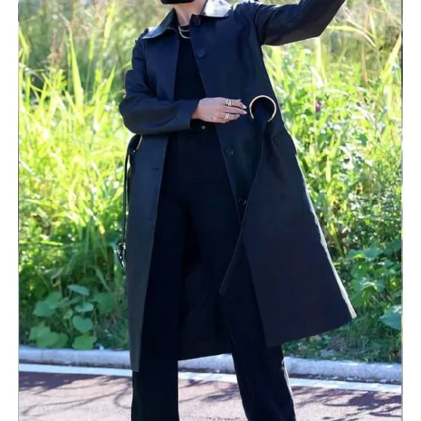 Hailey-Bieber-Trench-Coat.jpg Hailey-Bieber-Trench-Coat.jpg