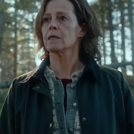 Hildy-Good-Film-The-Good-House-2022-Sigourney-Weaver-Jacket.jpg Hildy-Good-Film-The-Good-House-2022-Sigourney-Weaver-Jacket.jpg