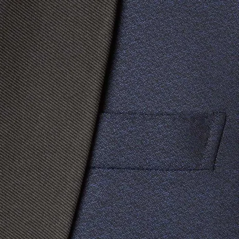 James-Bond-Daniel-Craig-Skyfall-Tuxedo.webp James-Bond-Daniel-Craig-Skyfall-Tuxedo.webp