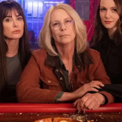 Jamie-Lee-Curtis-Halloween-Ends-Brown-Jacket.webp Jamie-Lee-Curtis-Halloween-Ends-Brown-Jacket.webp