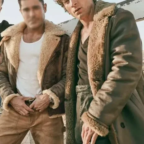 Jeremy-Allen-White-The-Iron-Claw-Black-Coat-1.jpg Jeremy-Allen-White-The-Iron-Claw-Black-Coat-1.jpg