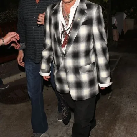 John­ny-Depp-Blazer.jpg