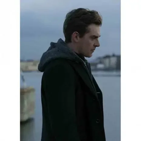 Lauri-Tilkanen-Deadwind-Coat-1.webp Lauri-Tilkanen-Deadwind-Coat-1.webp