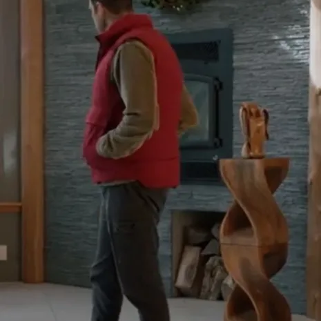 Long-Lost-Christmas-Benjamin-Ayres-Vest-1.jpg Long-Lost-Christmas-Benjamin-Ayres-Vest-1.jpg