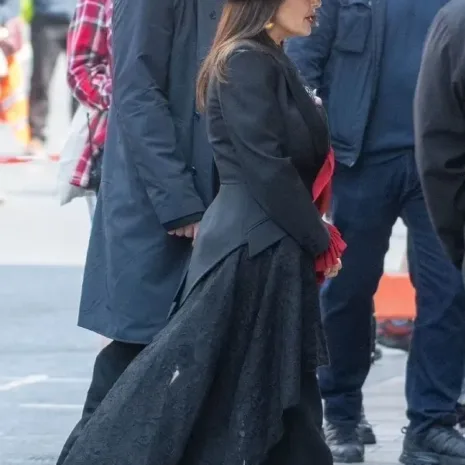 Magic-Mikes-Last-Dance-2023-Salma-Hayek-Blazer-1.webp Magic-Mikes-Last-Dance-2023-Salma-Hayek-Blazer-1.webp