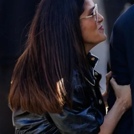 Magic-Mikes-Last-Dance-Salma-Hayek-Jacket-1.webp Magic-Mikes-Last-Dance-Salma-Hayek-Jacket-1.webp