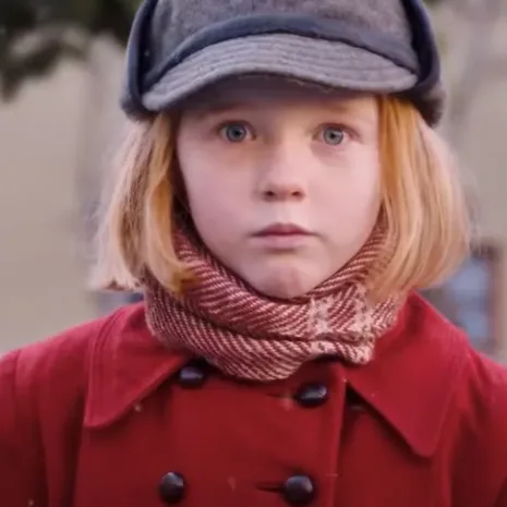 Marte-Klerck-Nilssen-Teddys-Christmas-Red-Coat.jpg Marte-Klerck-Nilssen-Teddys-Christmas-Red-Coat.jpg