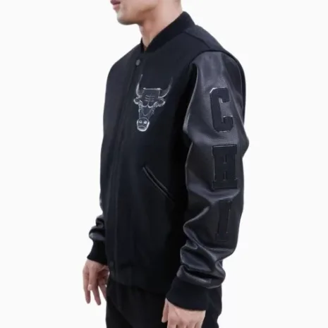 Mens-Chicago-Bulls-Triple-Black-Jacket-510x510-1.webp Mens-Chicago-Bulls-Triple-Black-Jacket-510x510-1.webp