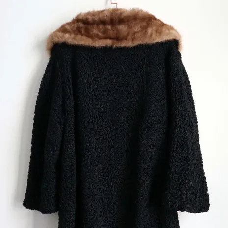 Mens-Karakul-Persian-Lamb-With-Mink-Fur-Collar-Coat-1.jpg Mens-Karakul-Persian-Lamb-With-Mink-Fur-Collar-Coat-1.jpg