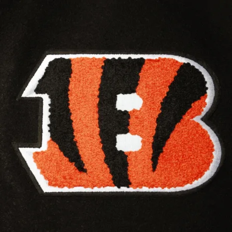 Mens-Pro-Standard-Black-and-White-Cincinnati-Bengals-Logo-Varsity-Full-Zip-Jacket-3.webp Mens-Pro-Standard-Black-and-White-Cincinnati-Bengals-Logo-Varsity-Full-Zip-Jacket-3.webp