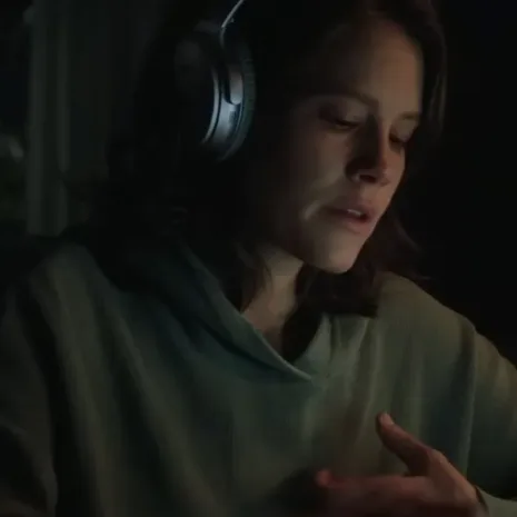 Movie-Smile-2022-Rose-Cotter-Grey-Hoodie.jpg Movie-Smile-2022-Rose-Cotter-Grey-Hoodie.jpg