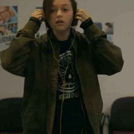 Paper-Girls-2022-Sofia-Rosinsky-Jacket-510x680-1.jpg Paper-Girls-2022-Sofia-Rosinsky-Jacket-510x680-1.jpg