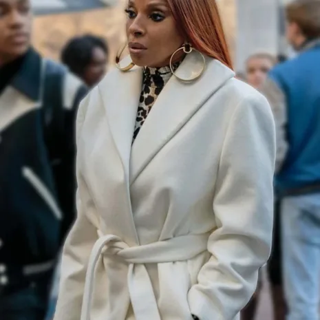 Power-Book-II-Ghost-Monet-White-Coat.jpg Power-Book-II-Ghost-Monet-White-Coat.jpg