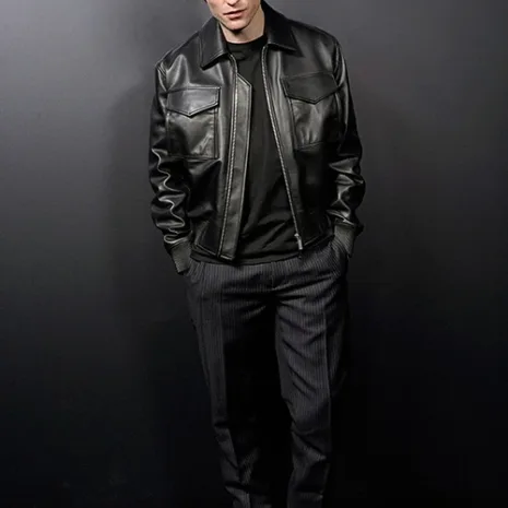ROBERT-PATTINSON-2020-PARIS-FASHION-SHOW-LEATHER-JACKET-2.webp ROBERT-PATTINSON-2020-PARIS-FASHION-SHOW-LEATHER-JACKET-2.webp