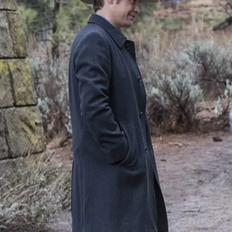 Raylan-Givens-Justified-Coat-600x800-1.webp Raylan-Givens-Justified-Coat-600x800-1.webp