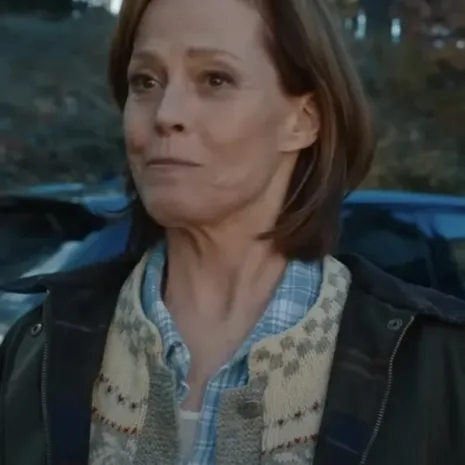 Sigourney-Weaver-The-Good-House-Hildy-Good-Green-Jacket-2.webp Sigourney-Weaver-The-Good-House-Hildy-Good-Green-Jacket-2.webp