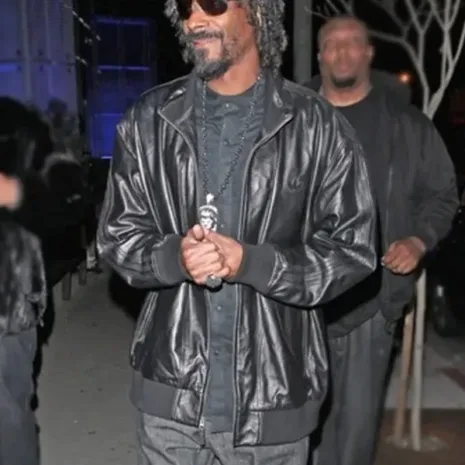 Snoop-Dogg-Black-Leather-Jacket.jpg