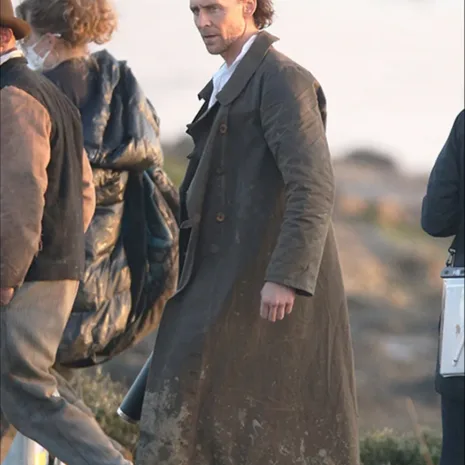 The-Essex-Serpent-2022-Tom-Hiddleston-Brown-Coat-1.jpg The-Essex-Serpent-2022-Tom-Hiddleston-Brown-Coat-1.jpg