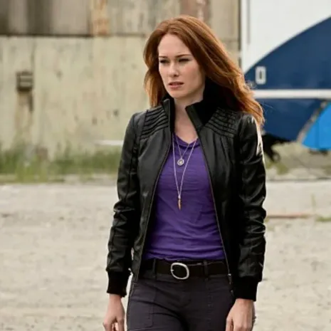 The-Flash-Kelly-Frye-Bette-Sans-Souci-jacket-600x800-1.webp The-Flash-Kelly-Frye-Bette-Sans-Souci-jacket-600x800-1.webp