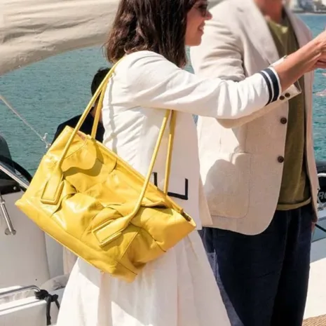 The-White-Lotus-S02-Aubrey-Plaza-Jacket-1.jpg The-White-Lotus-S02-Aubrey-Plaza-Jacket-1.jpg