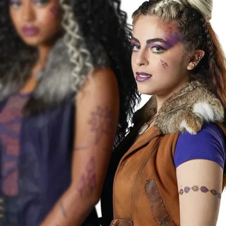 Zombies-3-Wynter-Brown-Vest-2.jpg Zombies-3-Wynter-Brown-Vest-2.jpg