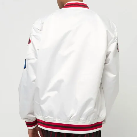 chicago-bulls-city-collection-satin-jacket.webp chicago-bulls-city-collection-satin-jacket.webp