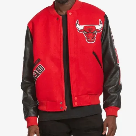 chicago-bulls-red-and-black-jacket-600x700-1.webp